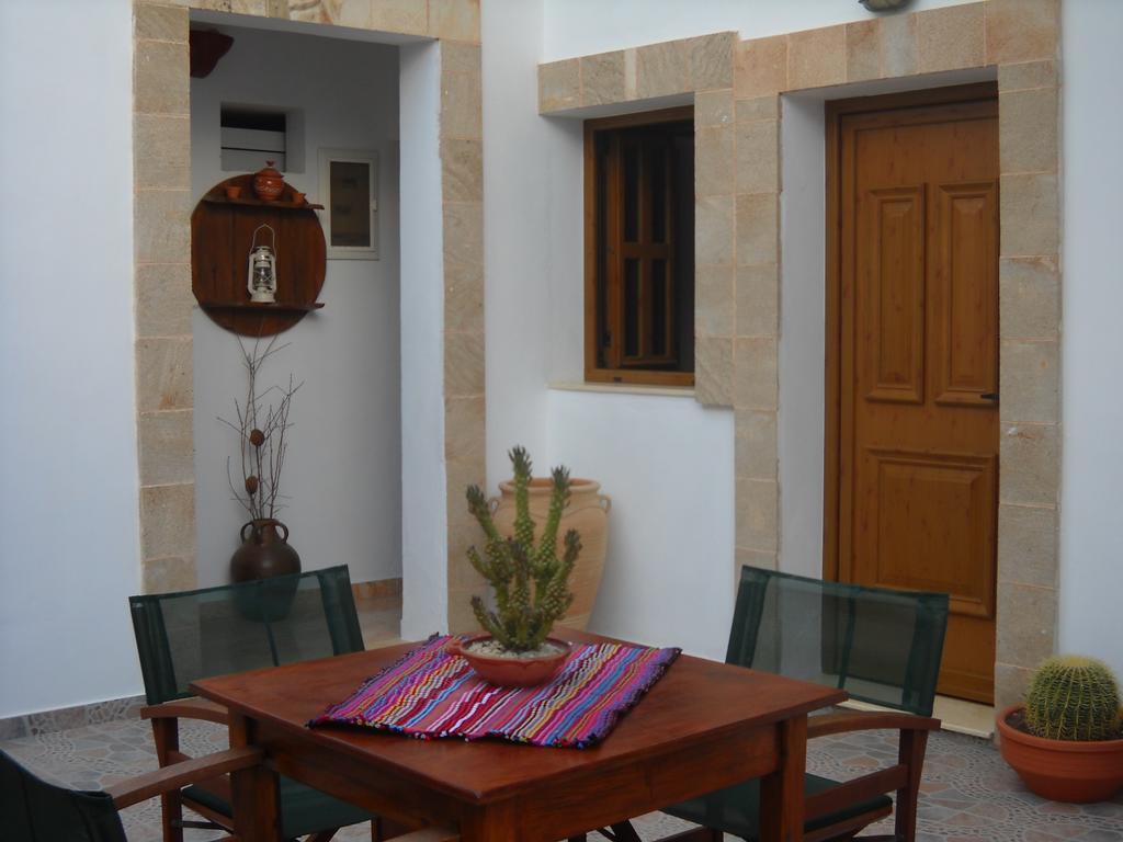 Lindos Center Studios Habitación foto